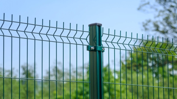 RETI RECINZIONI E PALI PER IL GIARDINO