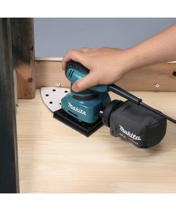 Levigatrice Orbitale 200W Makita