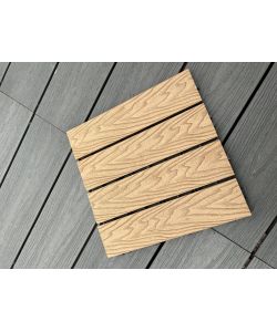 Piastrella ad incastro WPC 30x30 cm per esterni colore teak naturale antiscivolo